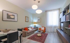 Comfy-Cozy 2 Bedroom-Via Boscovich